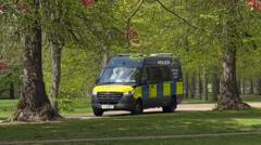 Kensington Gardens shut as police 'assess items'