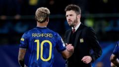 Carrick leaves door open for Rashford return