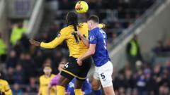 Should hair pulling in football be violent conduct?